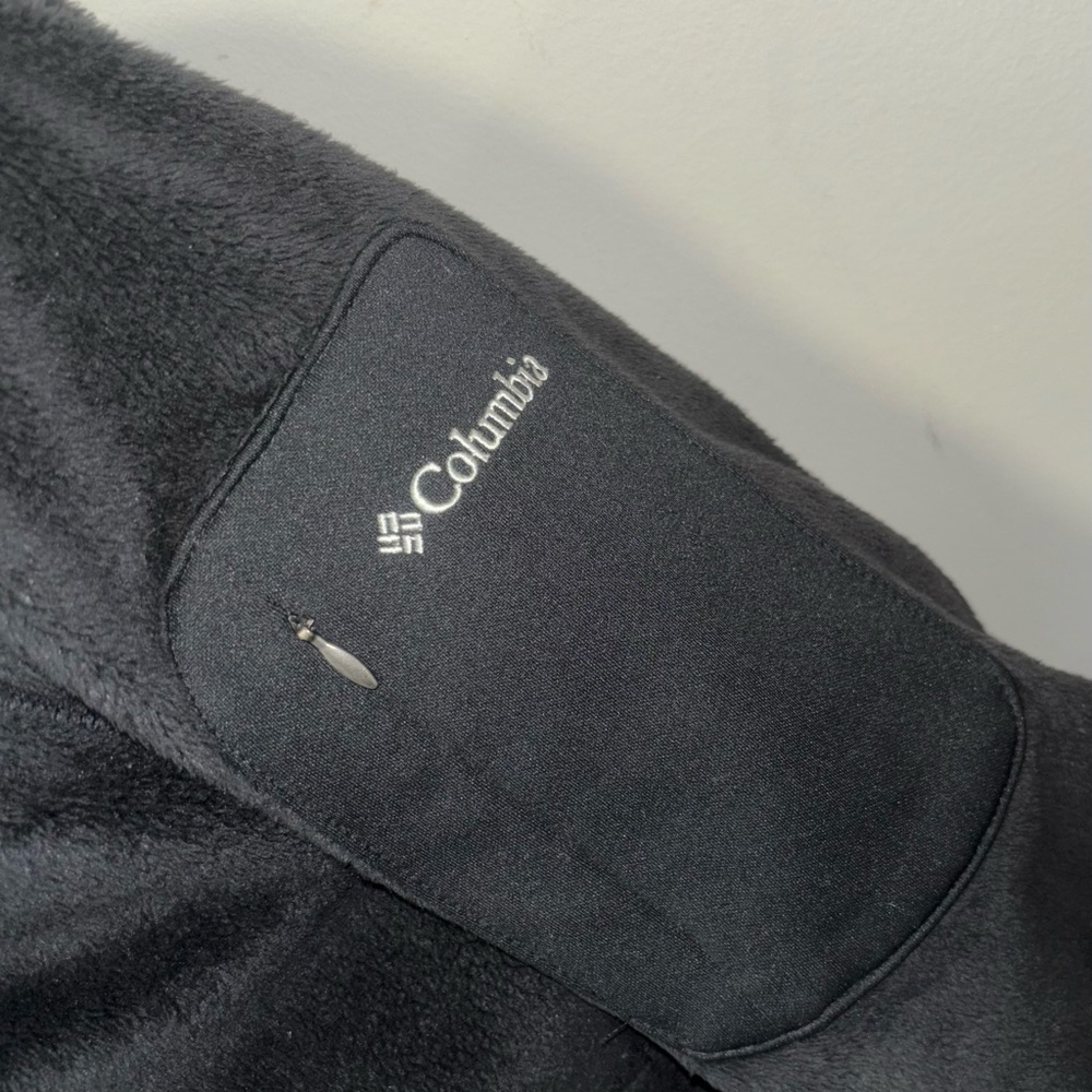 Columbia Women's Black Fleece Zip Sweater - Picture 2 of 7